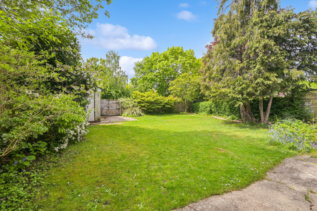 3 bed end of terrace house for sale in Princes Gardens, Acton 11