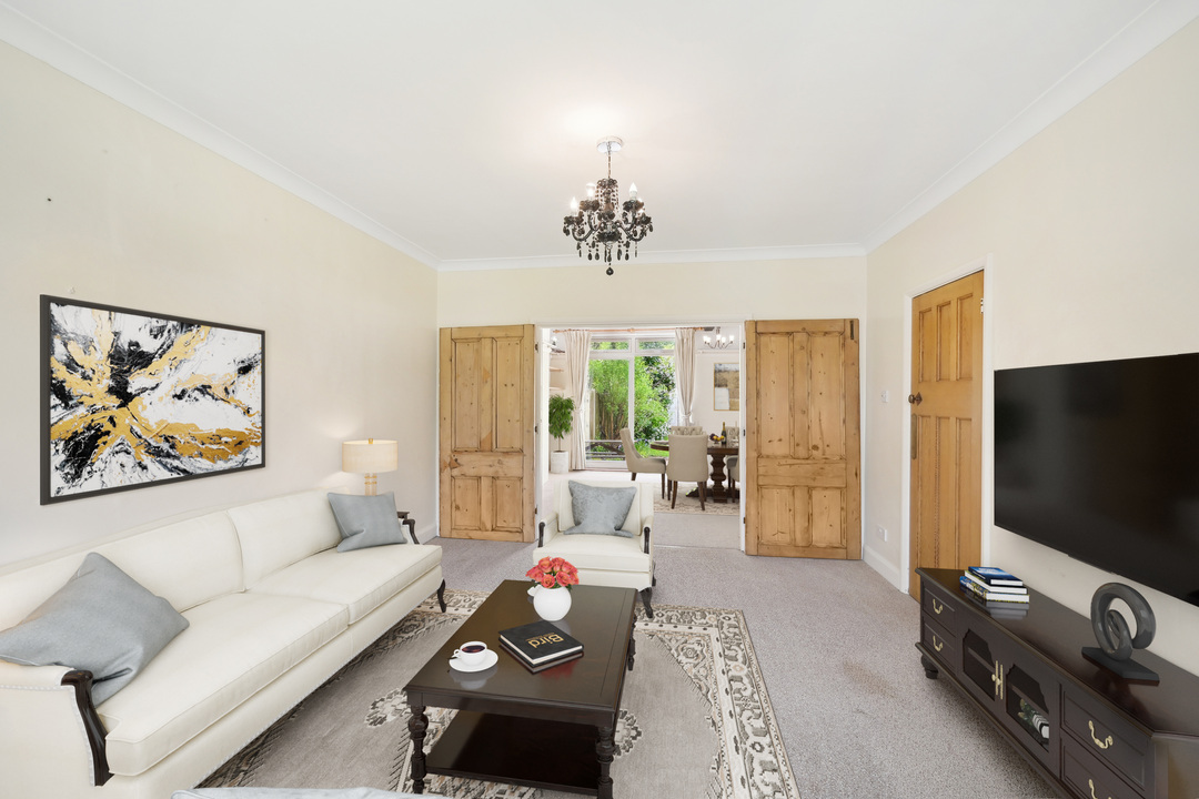 3 bed end of terrace house for sale in Princes Gardens, Acton  - Property Image 6