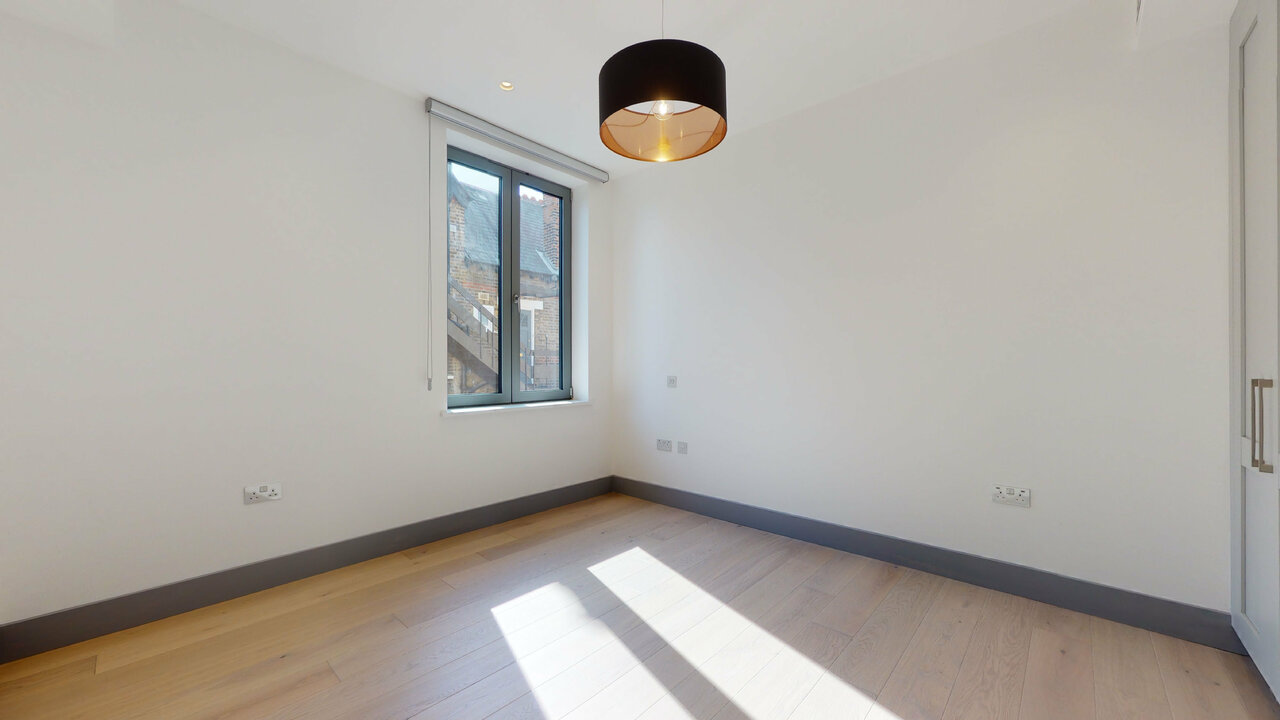 2 bed apartment to rent in Carlton Road, London  - Property Image 9