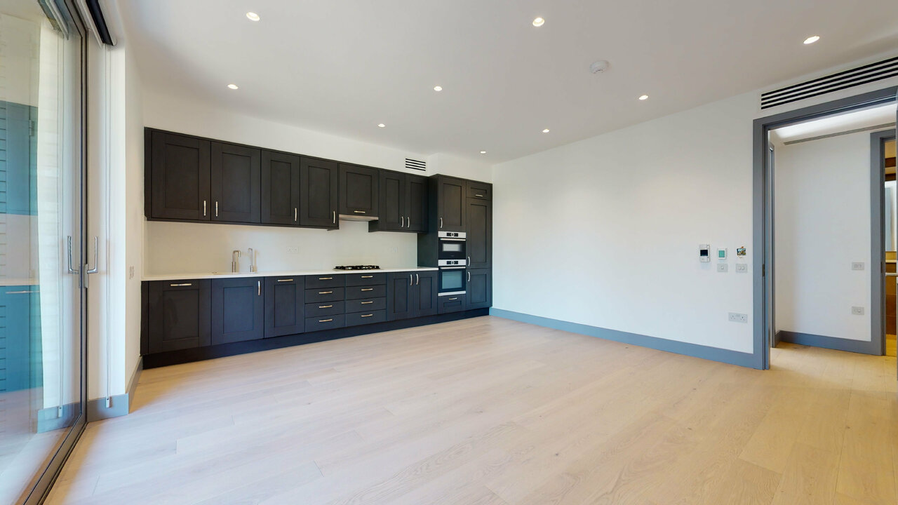 2 bed apartment to rent in Carlton Road, London  - Property Image 3