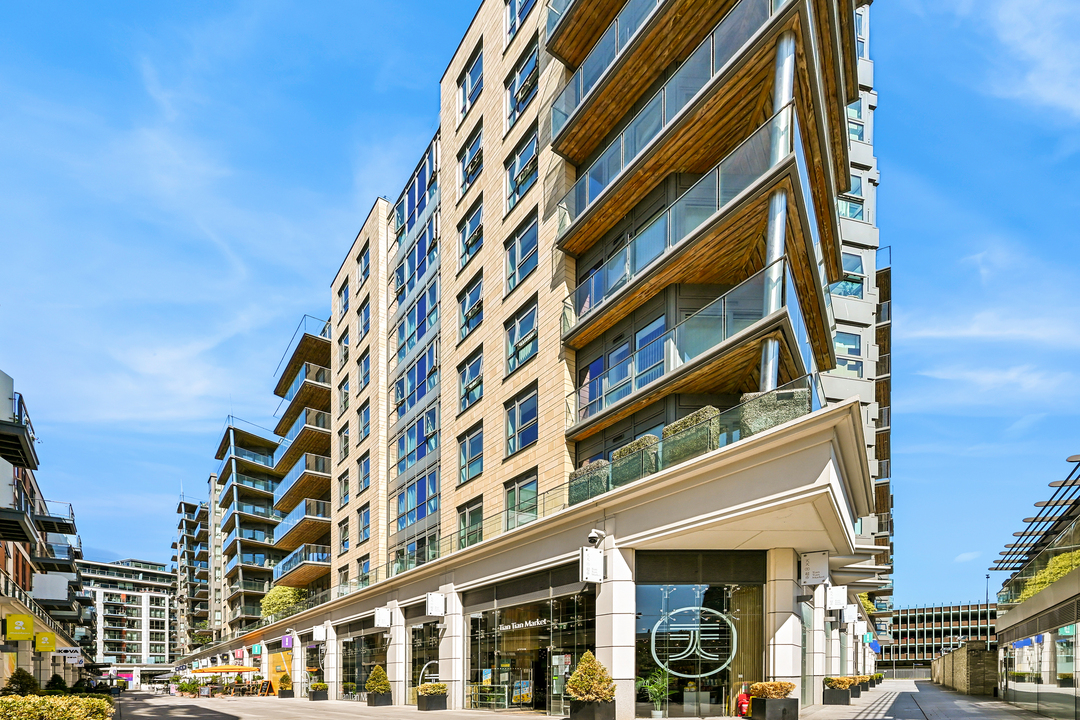 2 bed apartment to rent in Vista House, Dickens Yard, Longfield Avenue, London, Ealing, W5 2