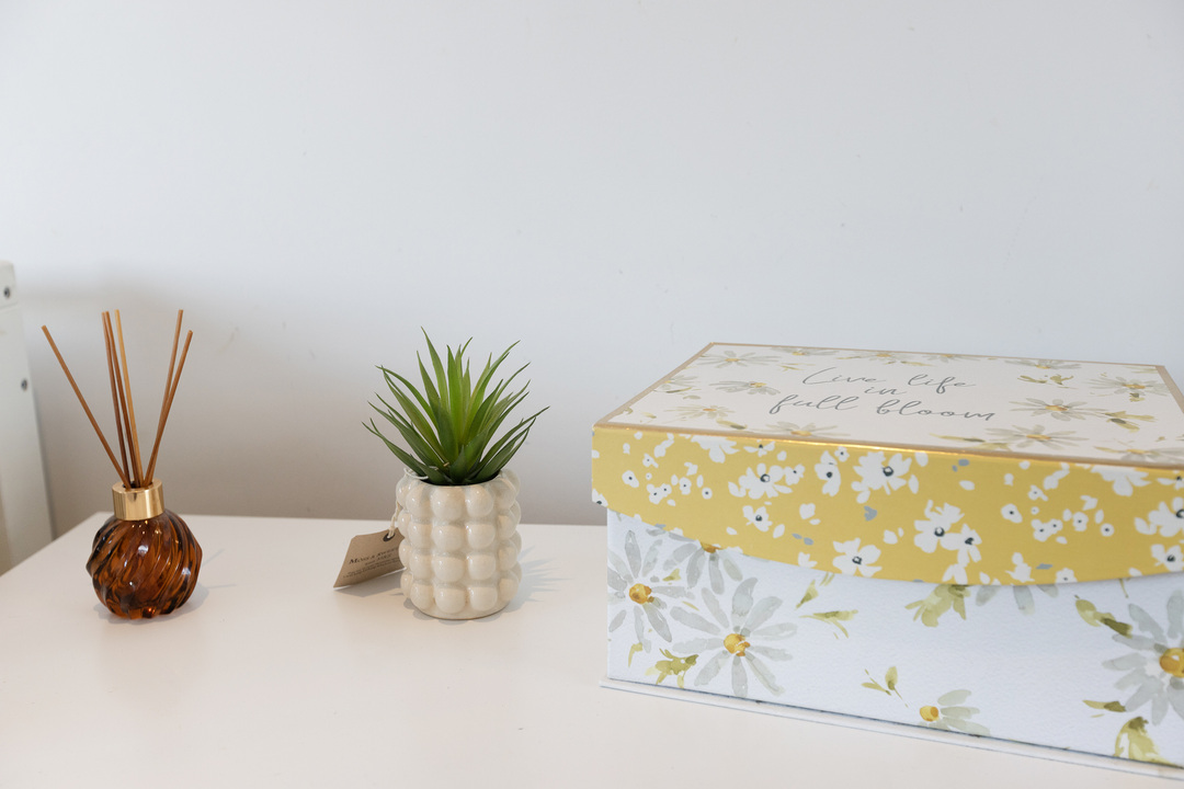 1 bed apartment for sale in Myers Court, Brentford, Greater London, TW8 12