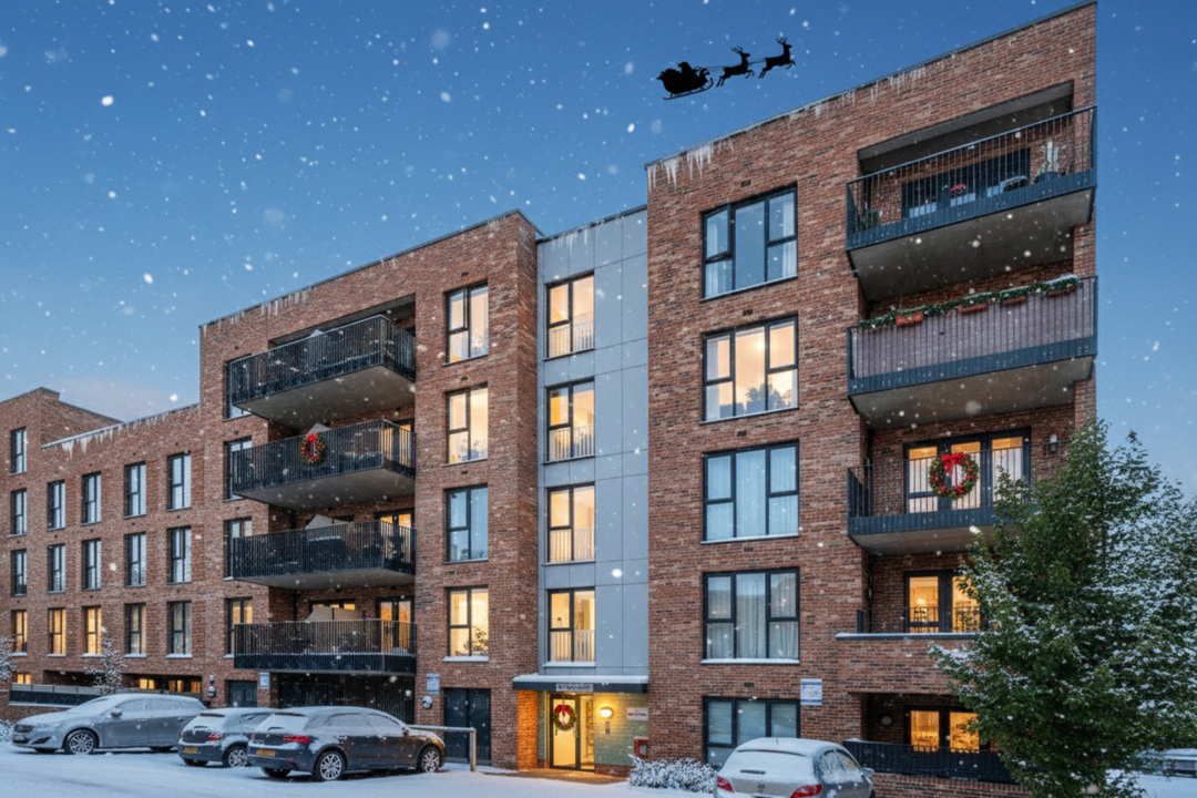 1 bed apartment for sale in Myers Court, Brentford, Greater London, TW8