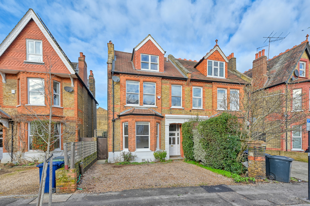 5 bed semi-detached house for sale in Warwick Road, London  - Property Image 27