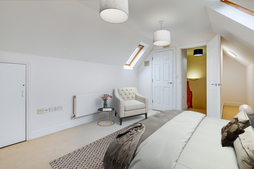 3 bed terraced house for sale in Castlebar Park, London  - Property Image 18