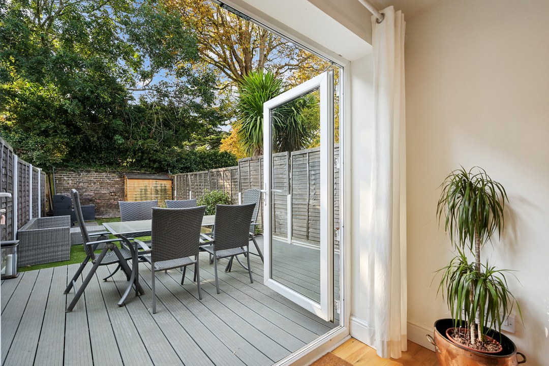 1 bed apartment for sale in Eccleston Road, Ealing 8