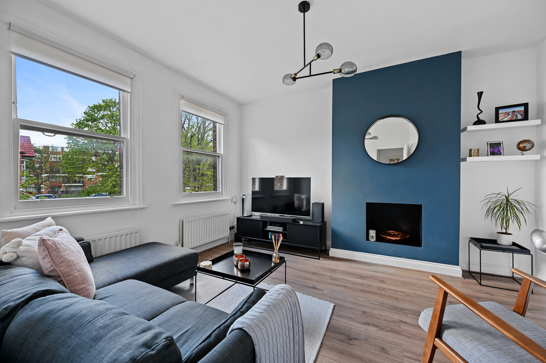 1 bed apartment for sale in 25 Boileau Road, London  - Property Image 1