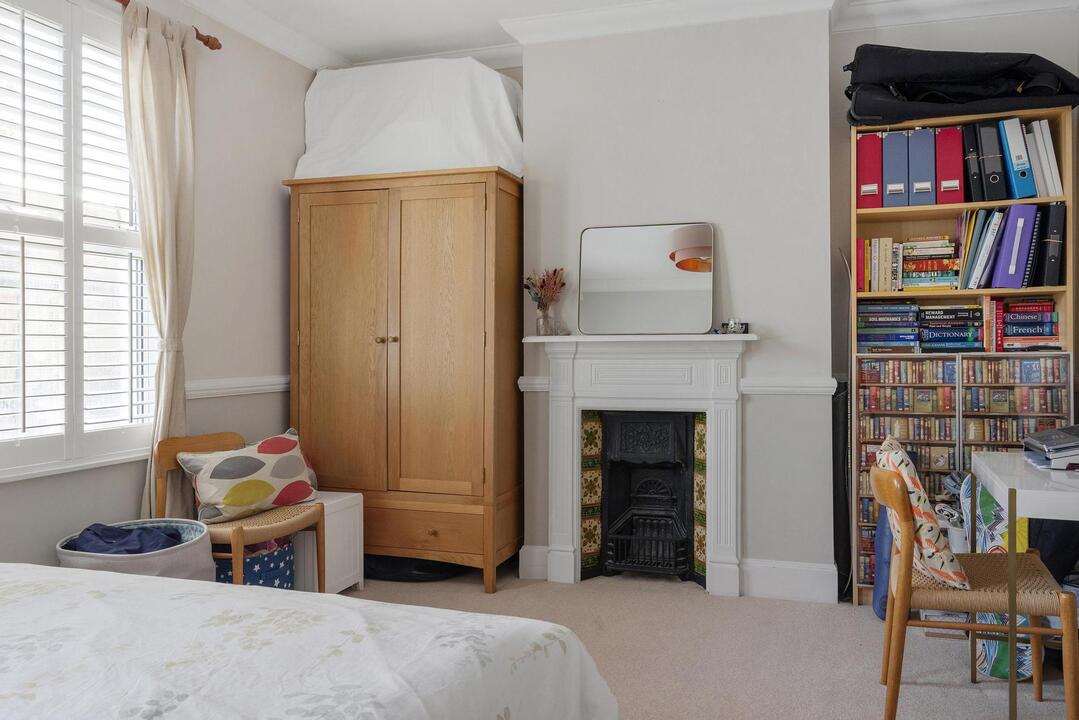 3 bed terraced house for sale in Balfour Road, Ealing  - Property Image 10