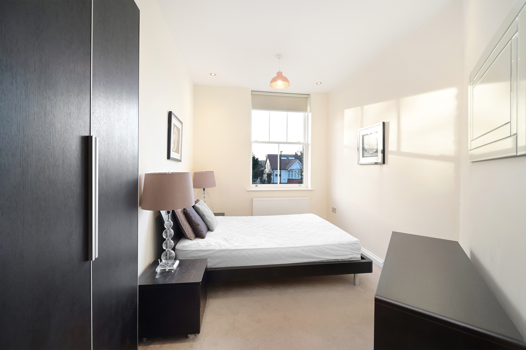 2 bed apartment for sale in 28 Castlebar Park, London  - Property Image 5