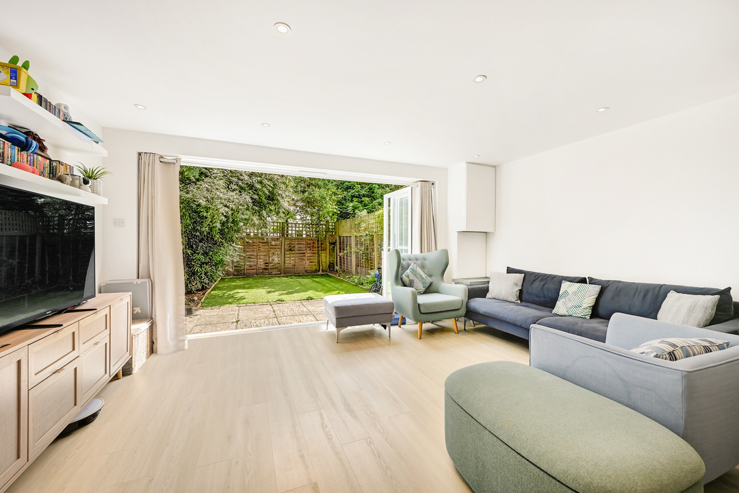 4 bed terraced house for sale in Mount Pleasant Road, Ealing, London, W5