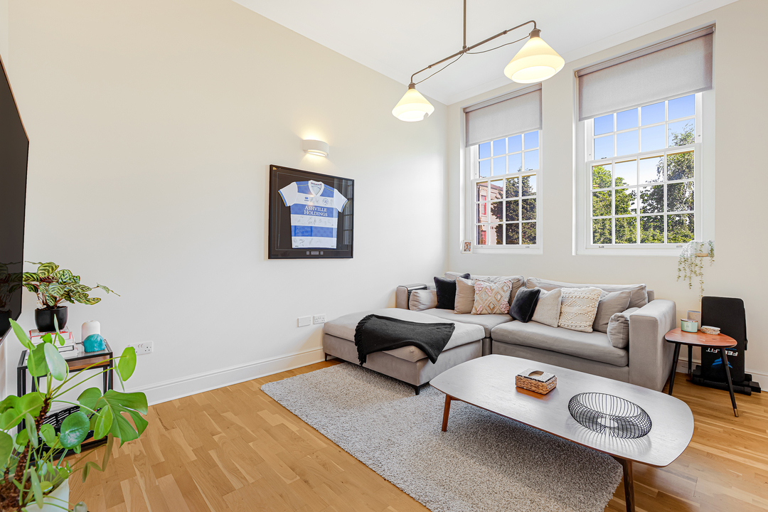 2 bed apartment for sale in Hilda Road, Southall 9