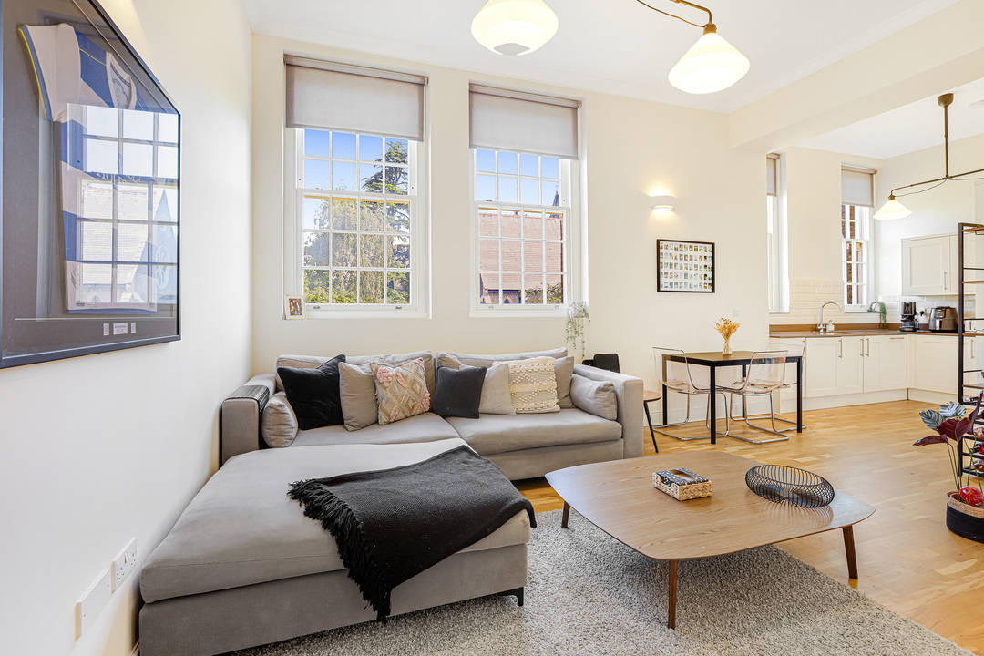 2 bed apartment for sale in Hilda Road, Southall  - Property Image 2