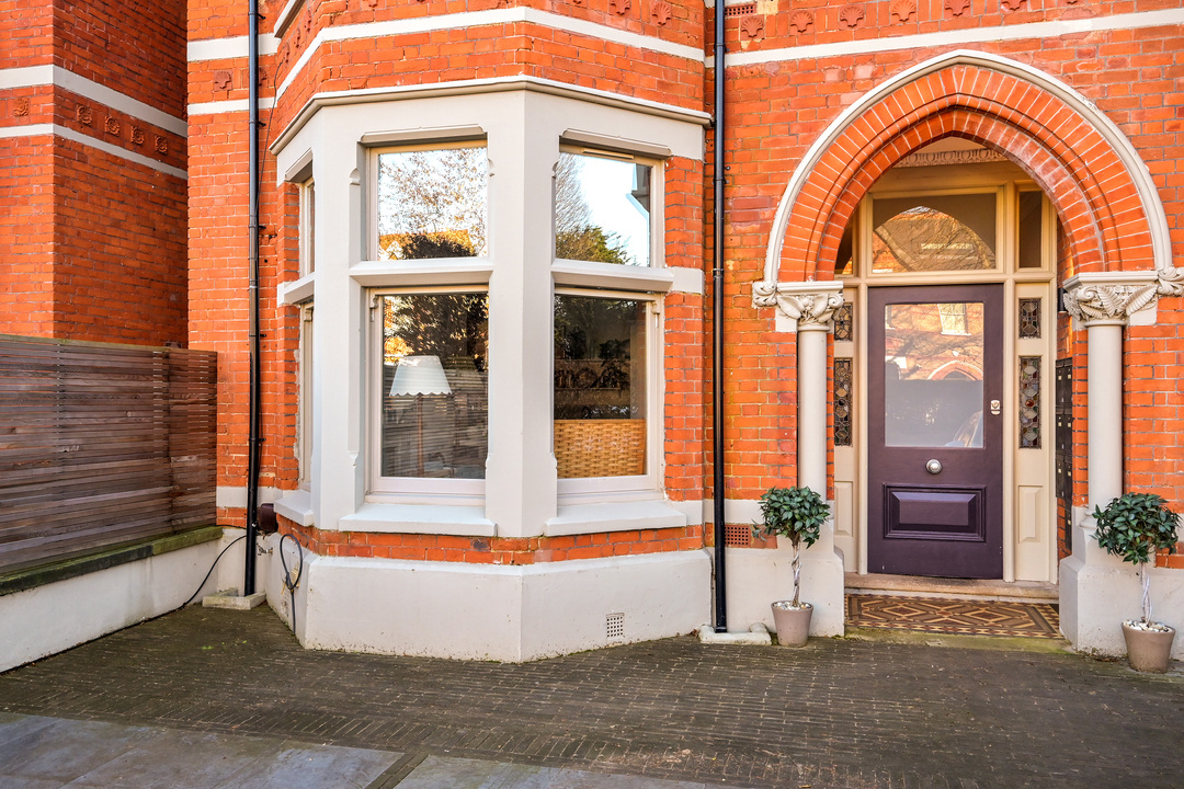 1 bed apartment to rent in Gordon Road, Ealing, London, W5 12