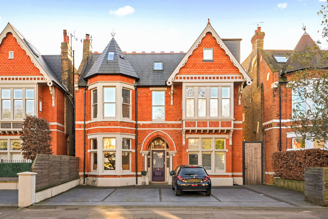 1 bed apartment to rent in Gordon Road, Ealing, London, W5 4