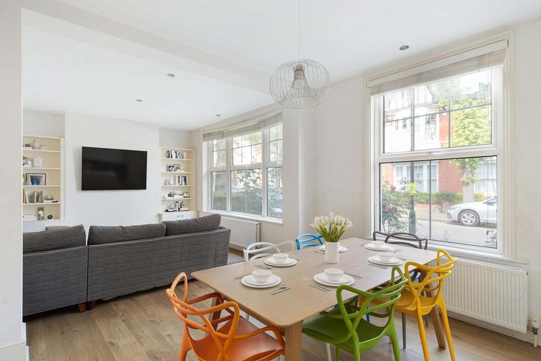 2 bed apartment for sale in Northcote Avenue, London  - Property Image 1