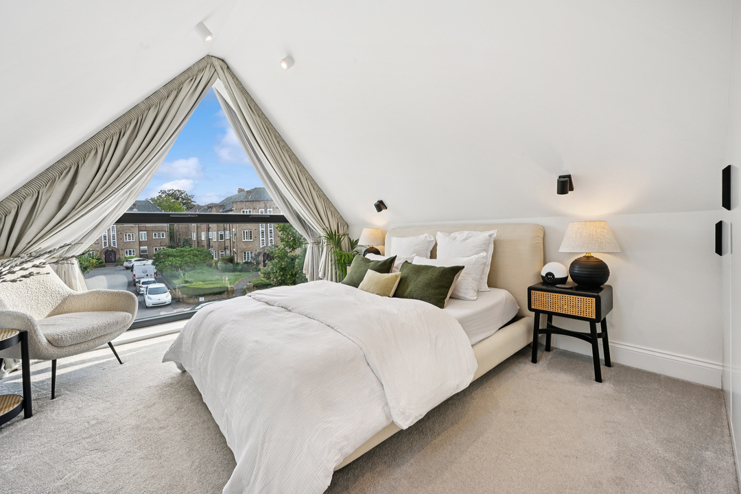2 bed apartment for sale in Cleveland Road, Ealing  - Property Image 16