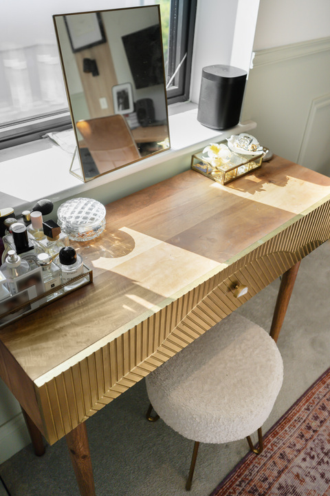 2 bed apartment for sale in Cleveland Road, Ealing 21