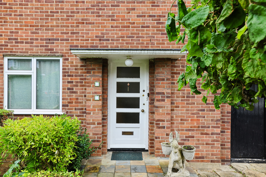 4 bed detached house for sale in The Ridings, Ealing, London, W5  - Property Image 13