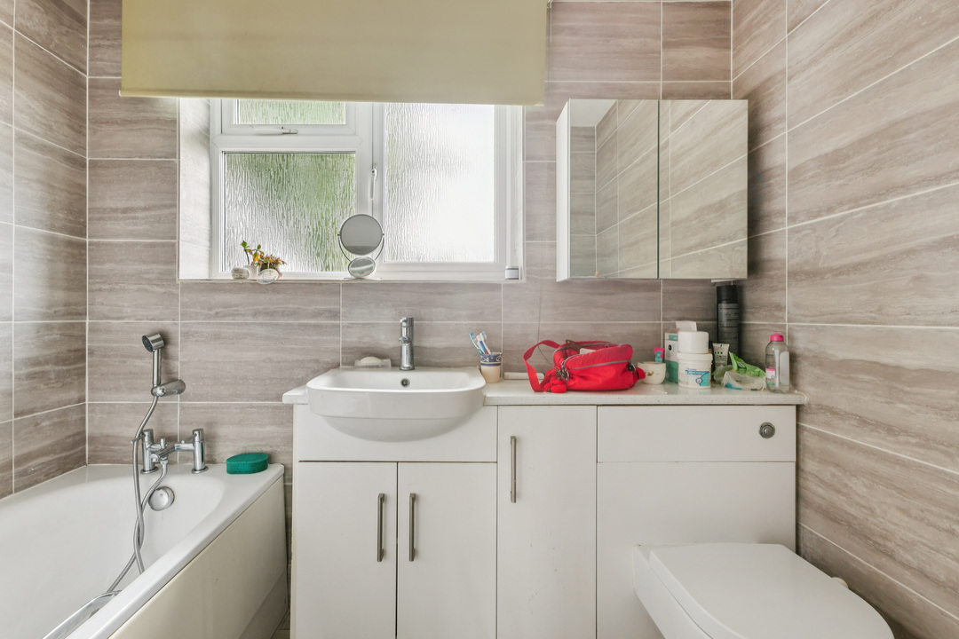 4 bed detached house for sale in The Ridings, Ealing, London, W5  - Property Image 11