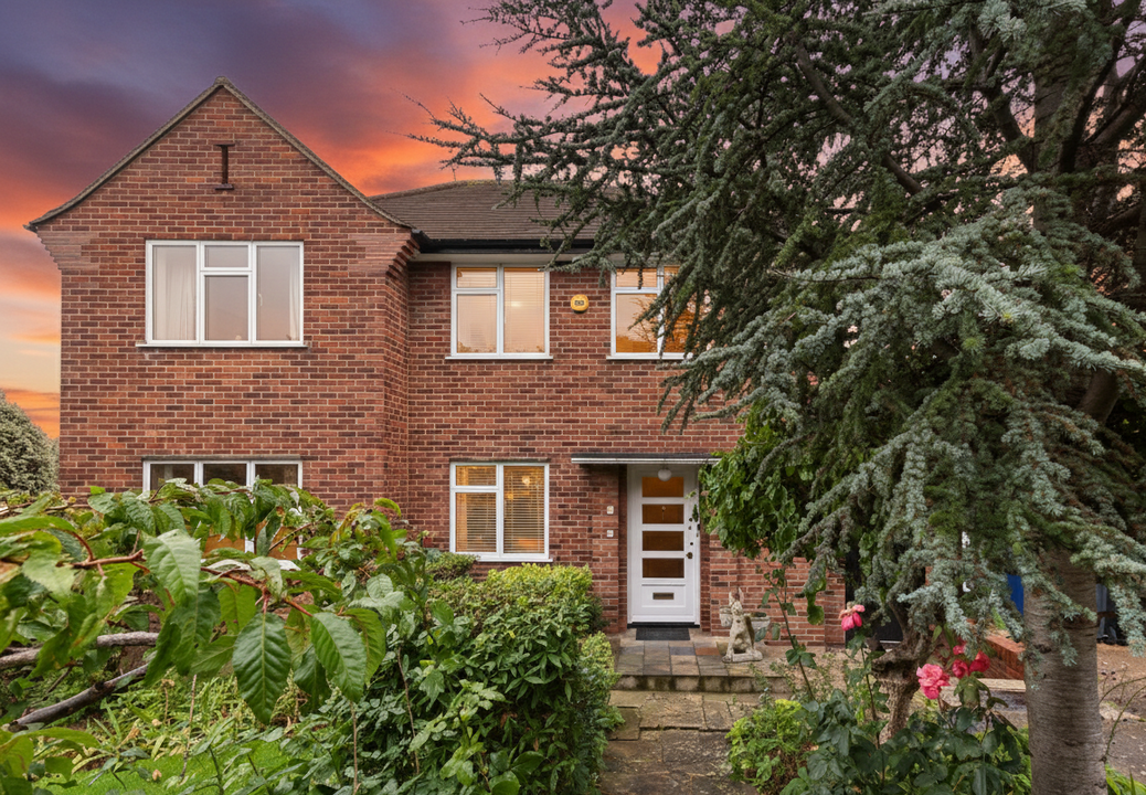 4 bed detached house for sale in The Ridings, Ealing, London, W5  - Property Image 12