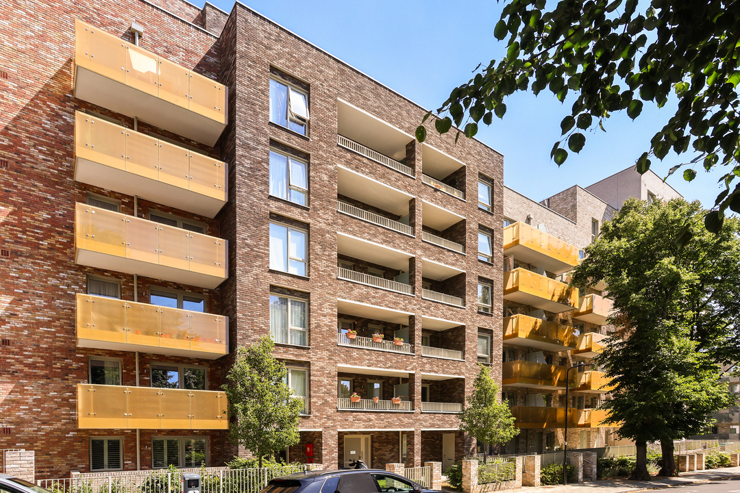 2 bed apartment to rent in Avenue Road, Acton  - Property Image 3
