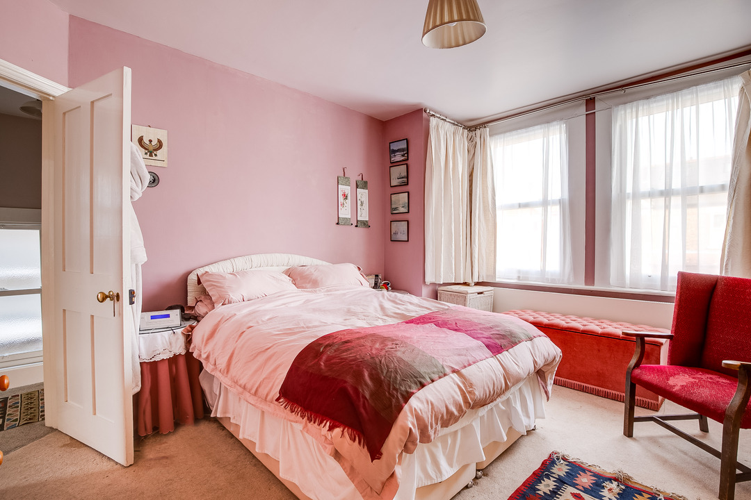 4 bed semi-detached house for sale in Kingsley Avenue, Ealing, London, W13 11