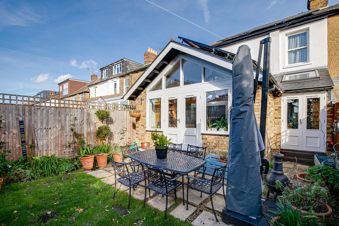 4 bed semi-detached house for sale in Kingsley Avenue, London  - Property Image 15