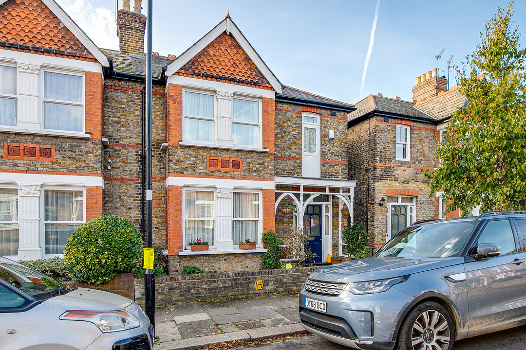 4 bed semi-detached house for sale in Kingsley Avenue, London  - Property Image 13