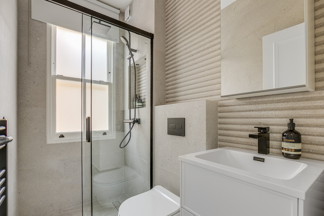 1 bed apartment for sale in Denbigh Road, Ealing, London, W13 5