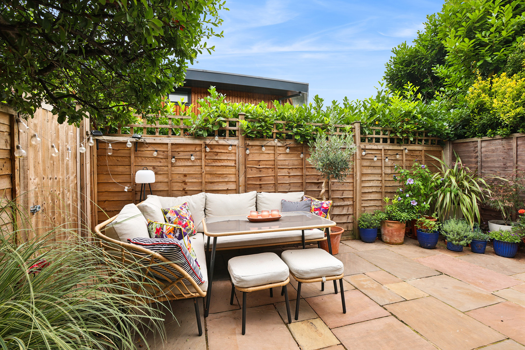 2 bed apartment for sale in Seaford Road, Ealing, London, W13 4