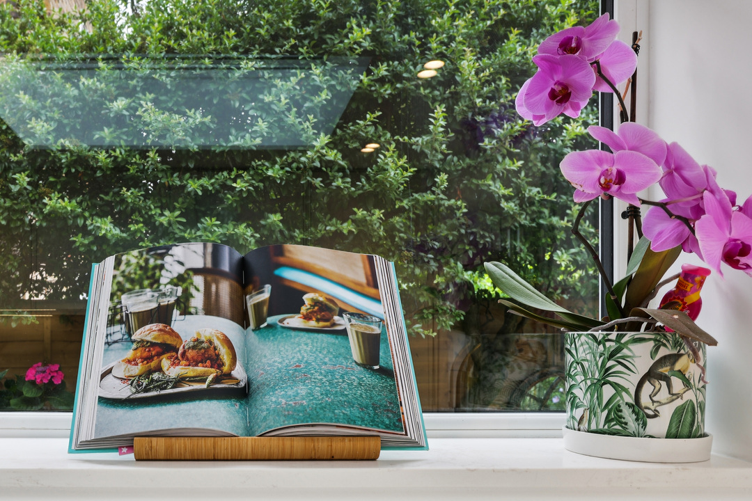 2 bed apartment for sale in Seaford Road, Ealing, London, W13 10