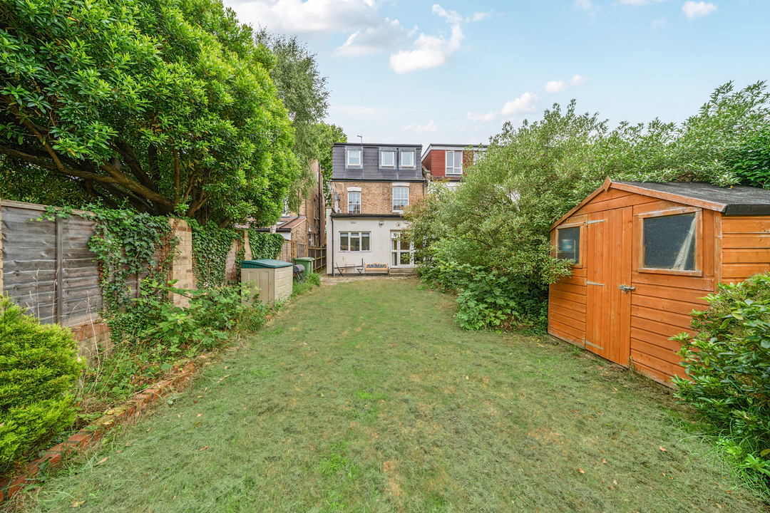 6 bed semi-detached house for sale in Gloucester Road, Ealing  - Property Image 5