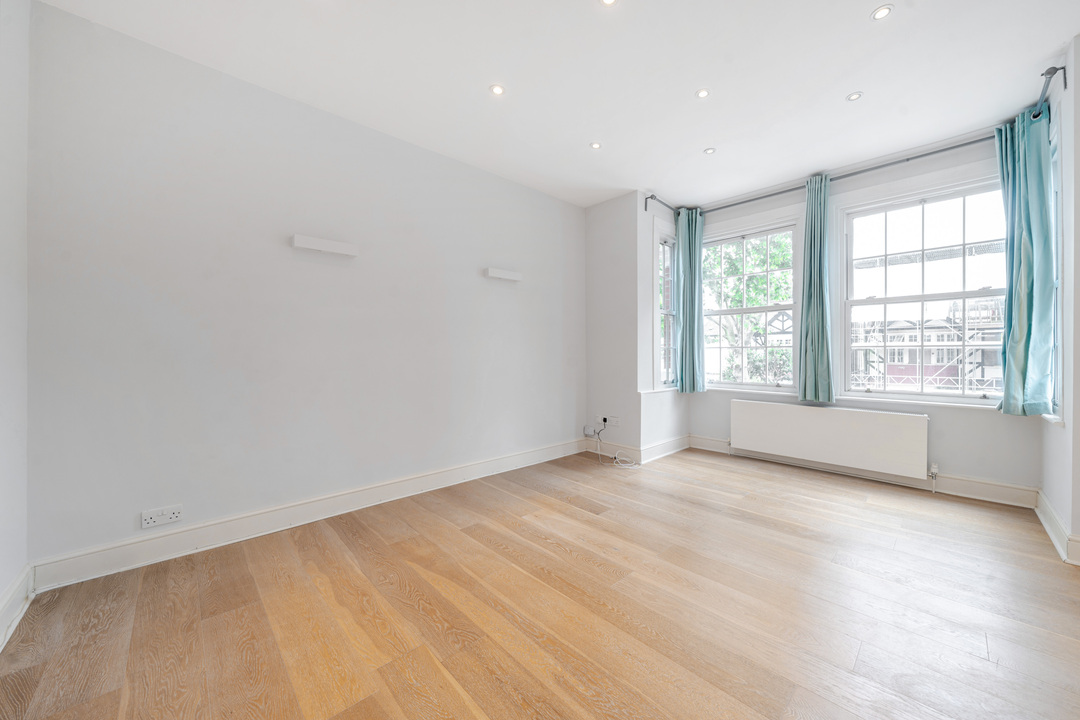 6 bed semi-detached house for sale in Gloucester Road, Ealing  - Property Image 15