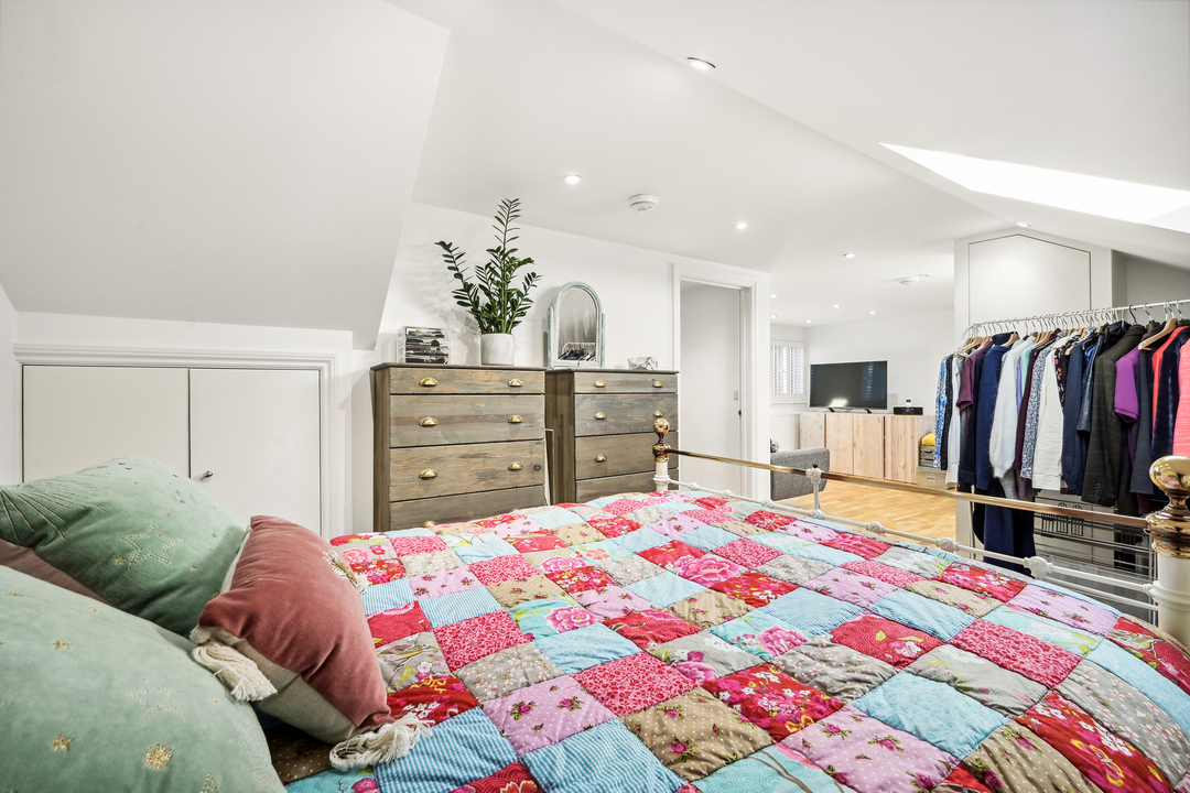 1 bed apartment for sale in Hastings Road, Ealing, London, W13 11