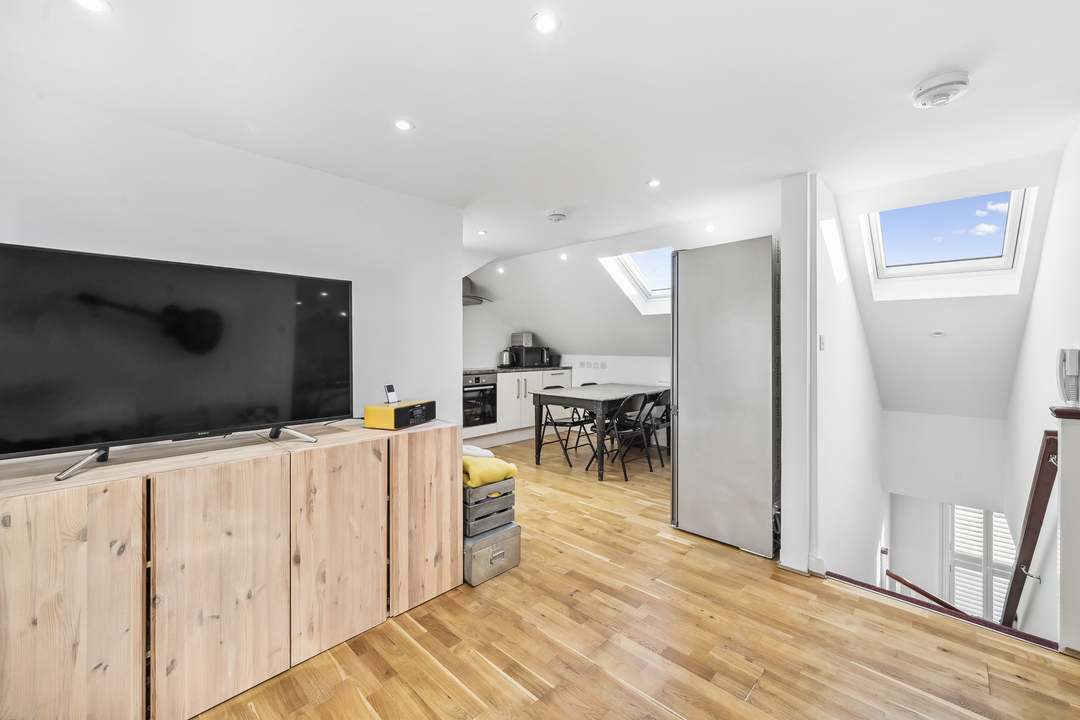 1 bed apartment for sale in Hastings Road, Ealing, London, W13 6