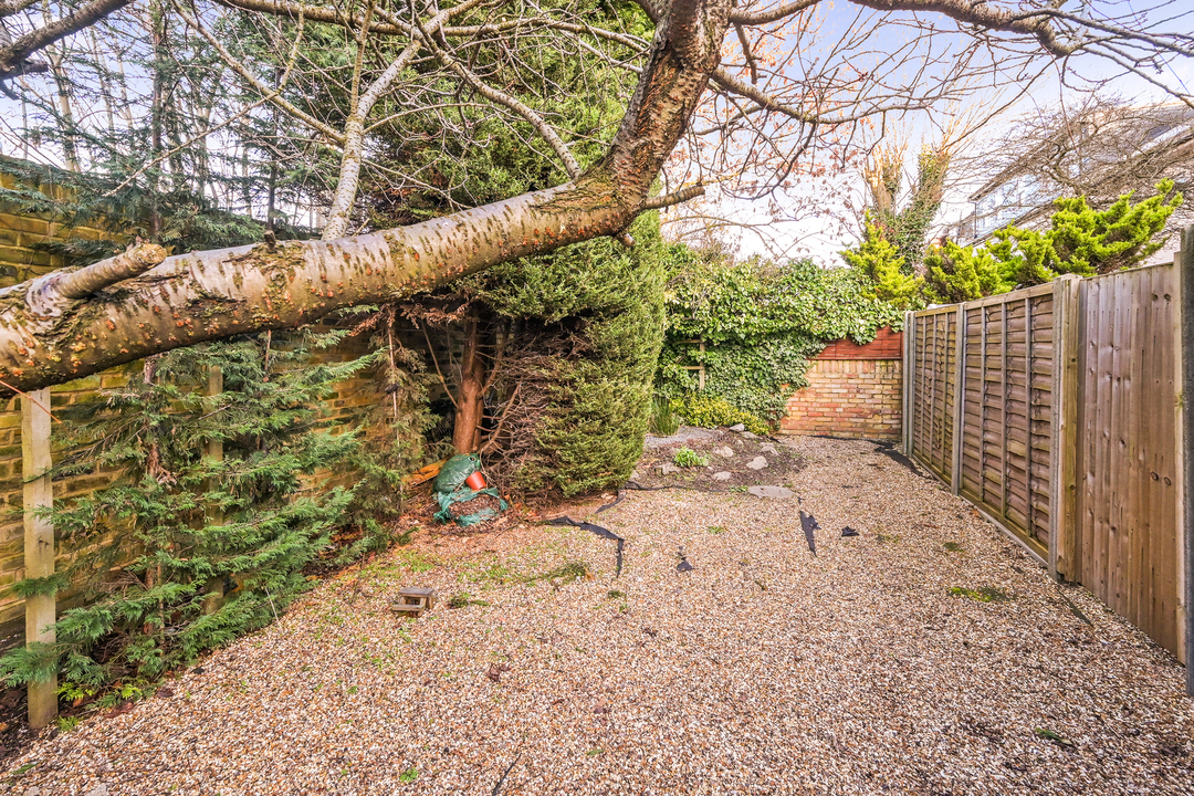 1 bed apartment for sale in Hastings Road, Ealing, London, W13 15