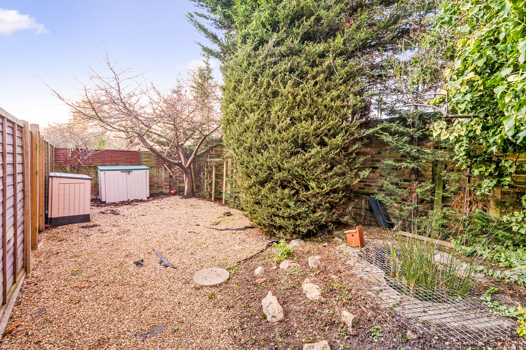 1 bed apartment for sale in Hastings Road, Ealing, London, W13 1