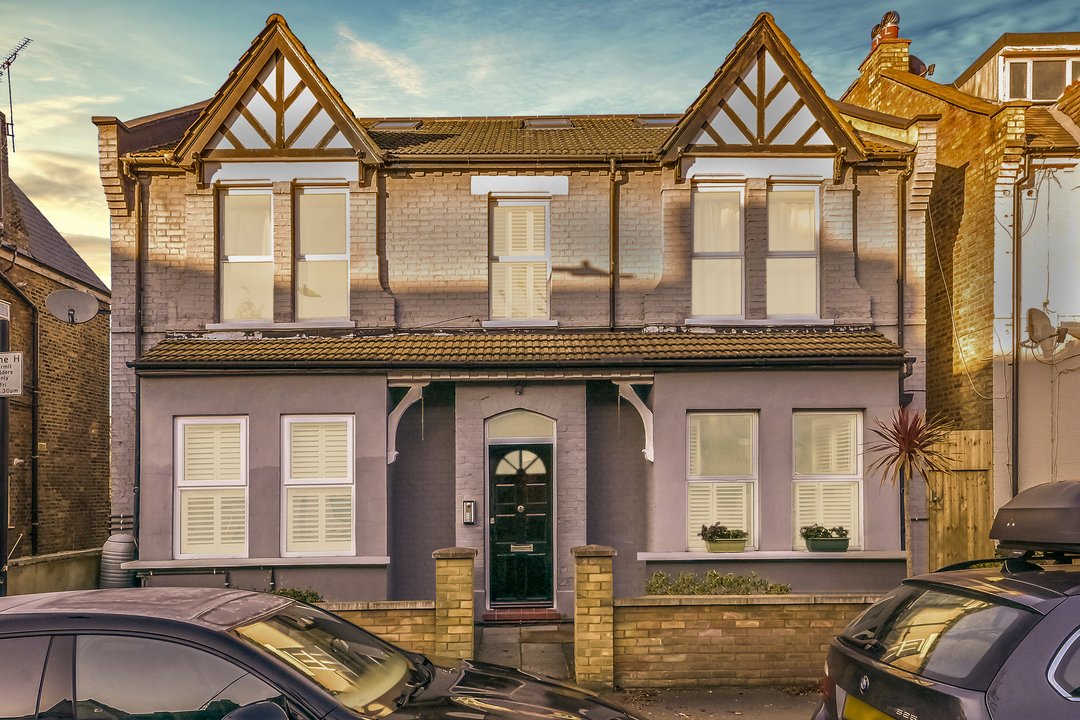 1 bed apartment for sale in Hastings Road, Ealing, London, W13 2