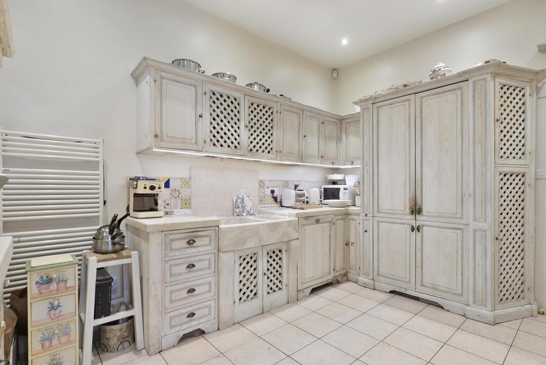 5 bed detached house for sale in Argyle Road, Ealing, London, W13 14