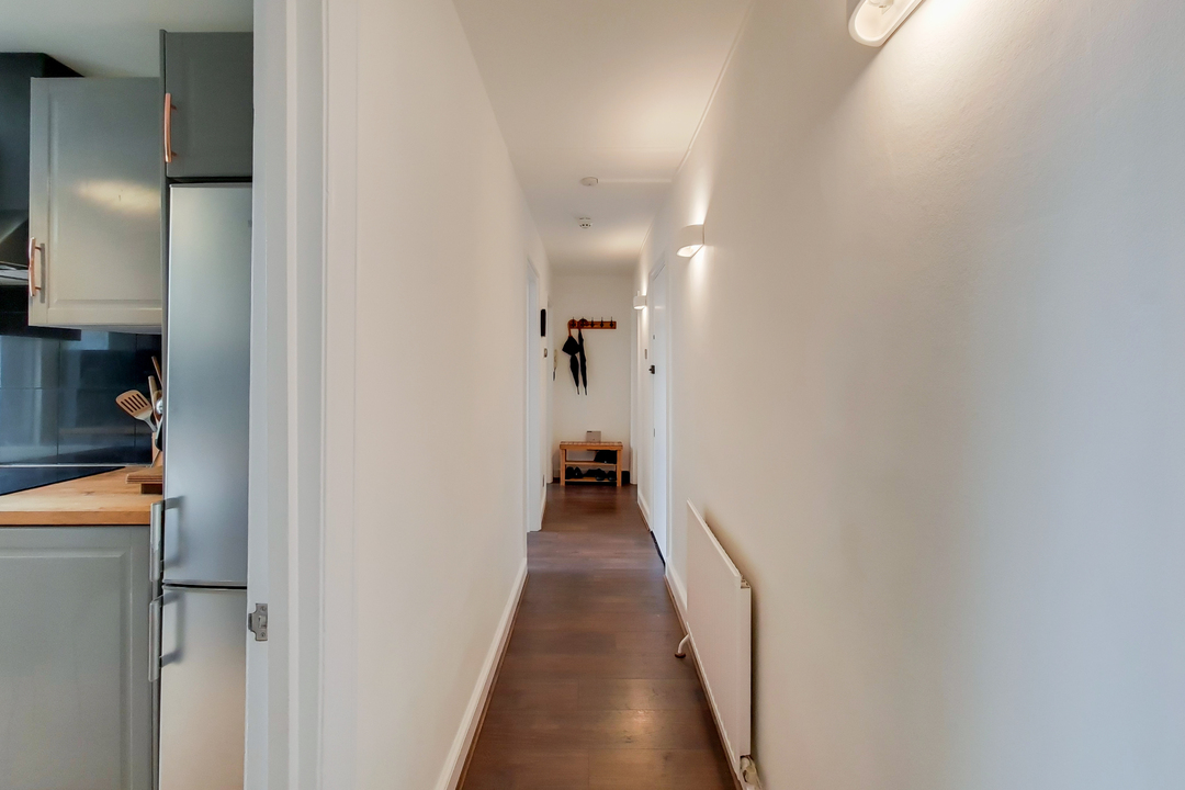 2 bed apartment to rent in Ealing Court Mansions, St. Marys Road, Ealing, London, W5 4