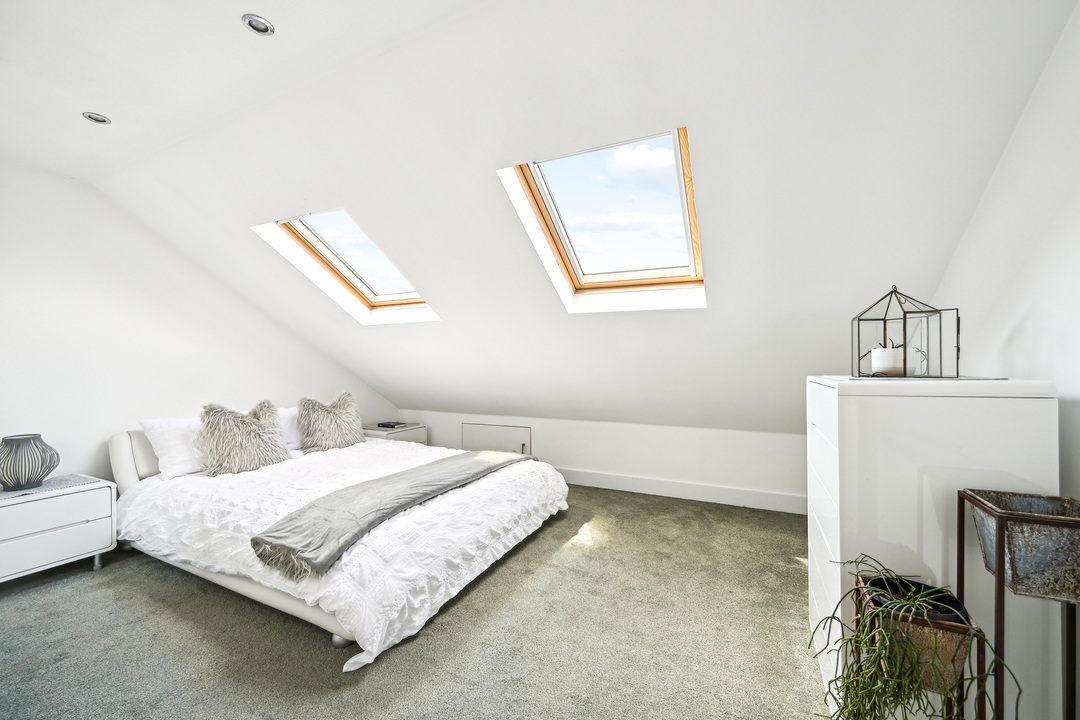 3 bed maisonette for sale in Carlyle Road, Ealing  - Property Image 20