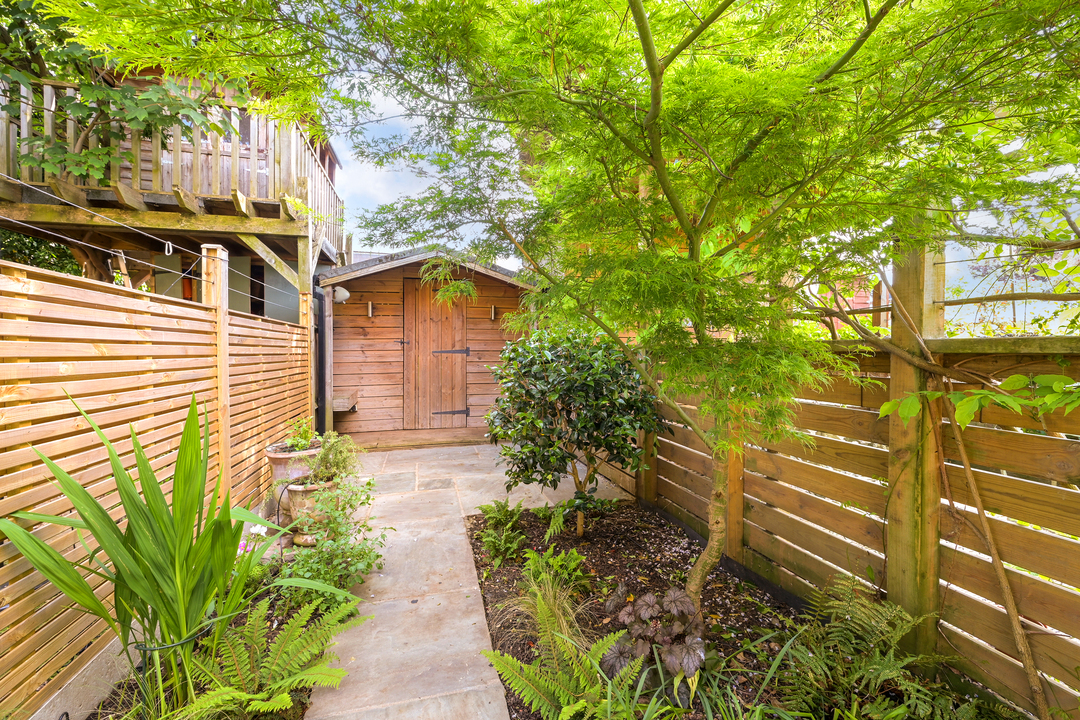 3 bed maisonette for sale in Carlyle Road, Ealing 5