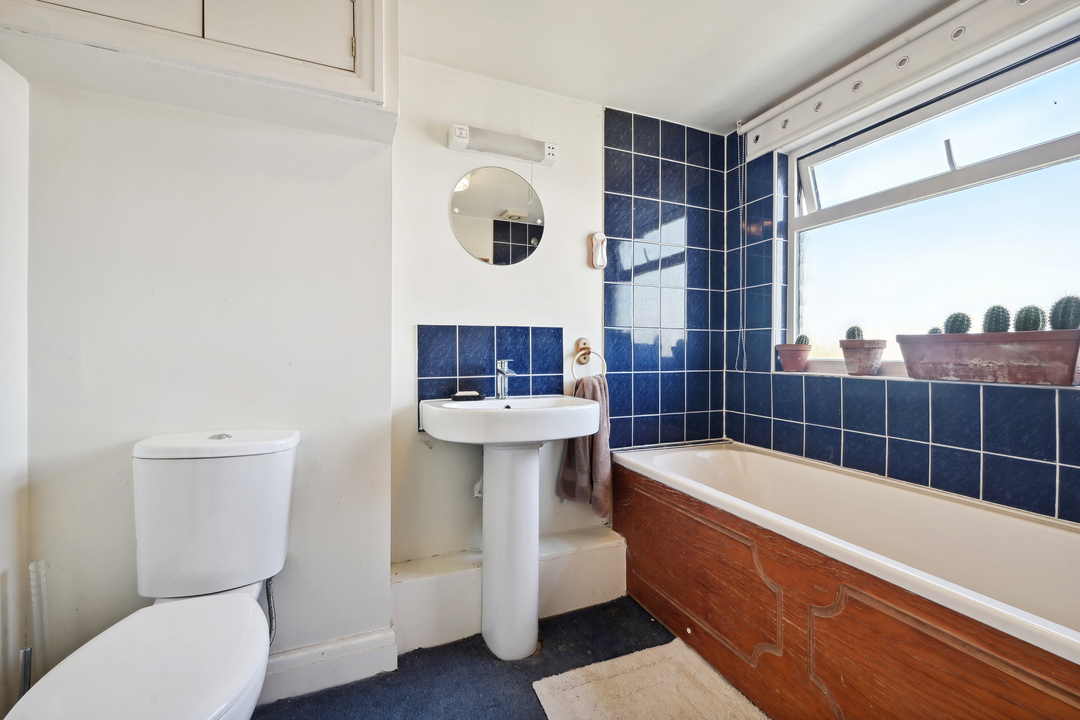 4 bed terraced house for sale in Elmbank Way, London 12