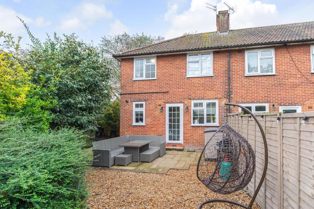 2 bed terraced house for sale in Cuckoo Avenue, Hanwell 11
