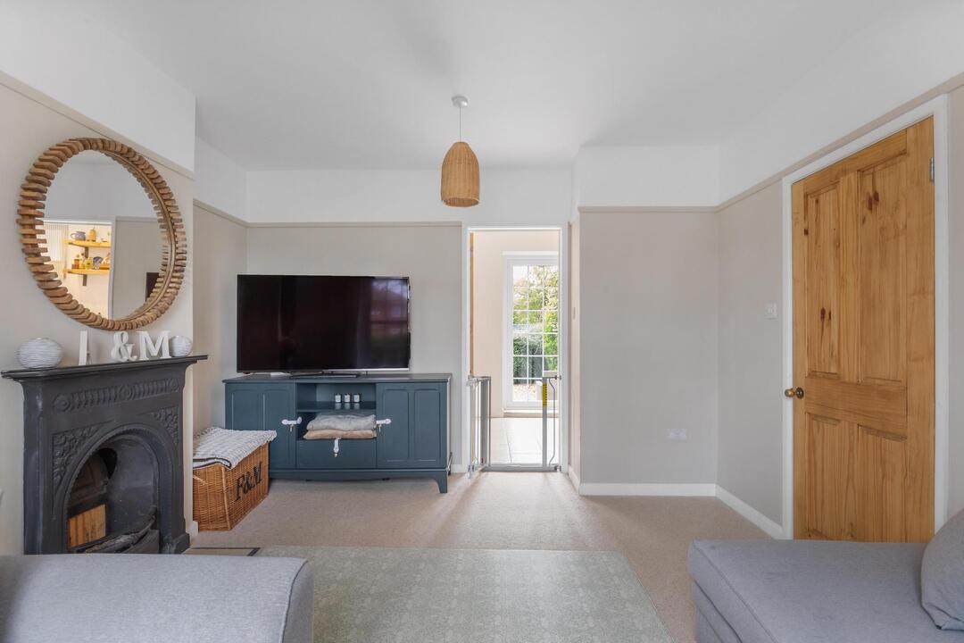 2 bed terraced house for sale in Cuckoo Avenue, Hanwell 5