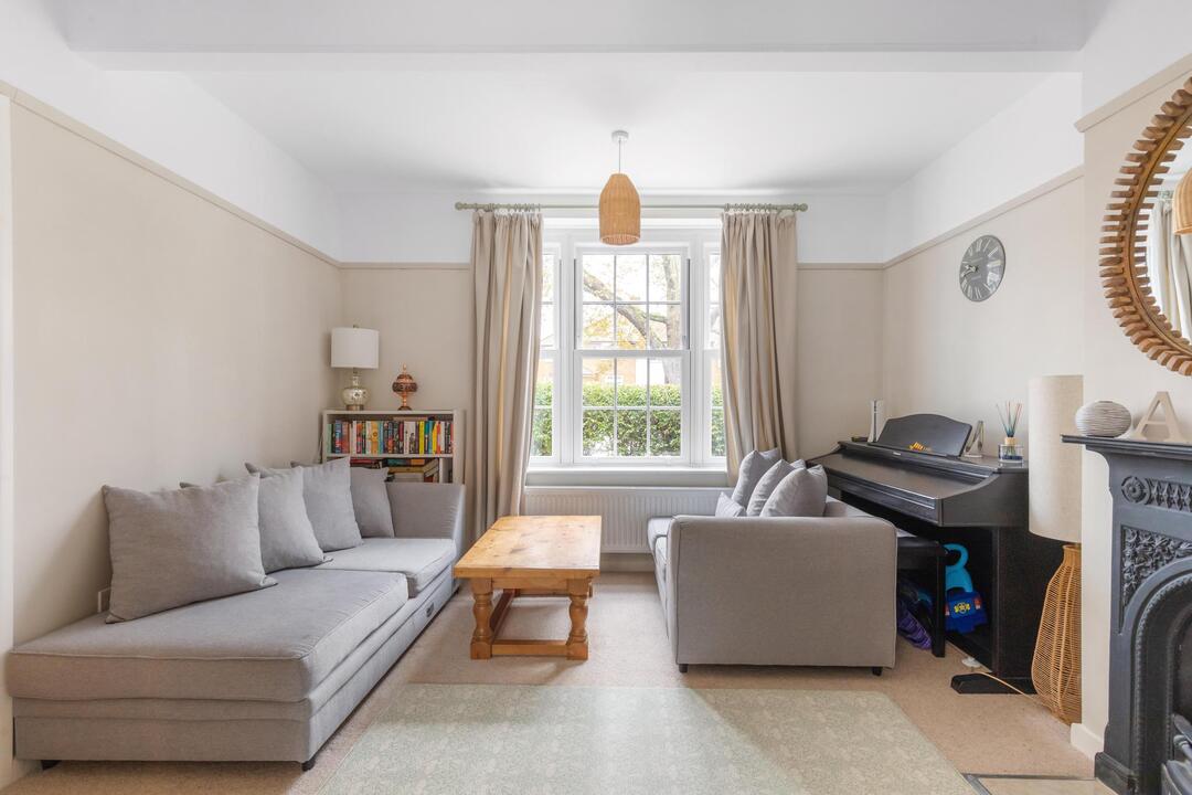 2 bed terraced house for sale in Cuckoo Avenue, Hanwell  - Property Image 6