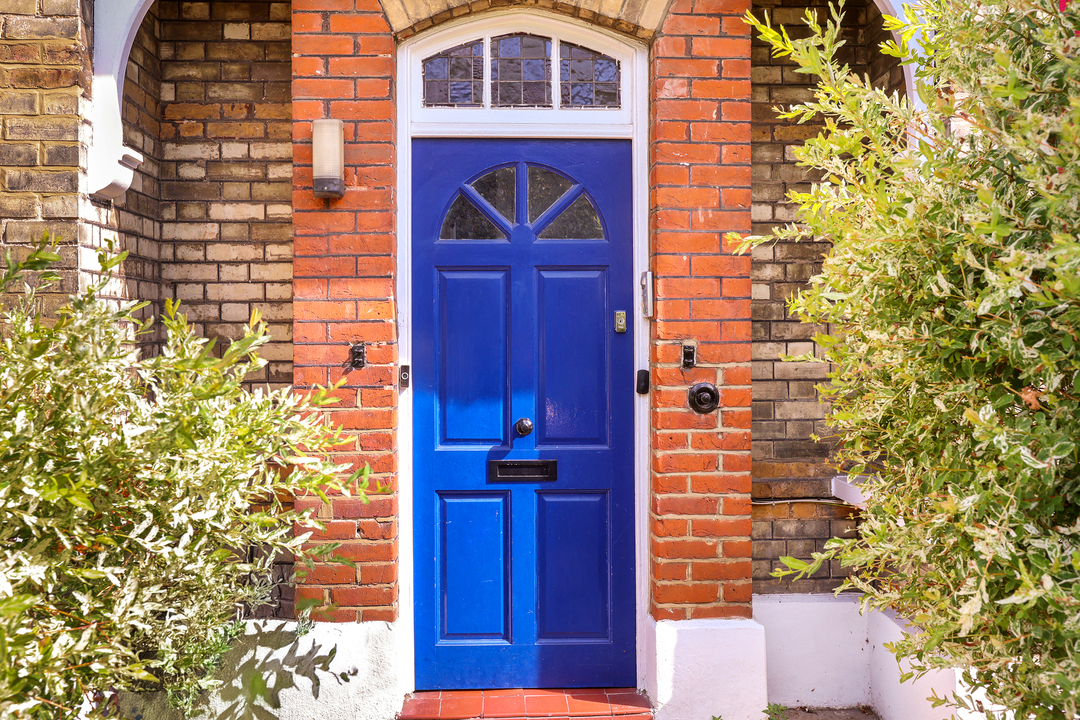 1 bed apartment for sale in Hastings Road, London 3