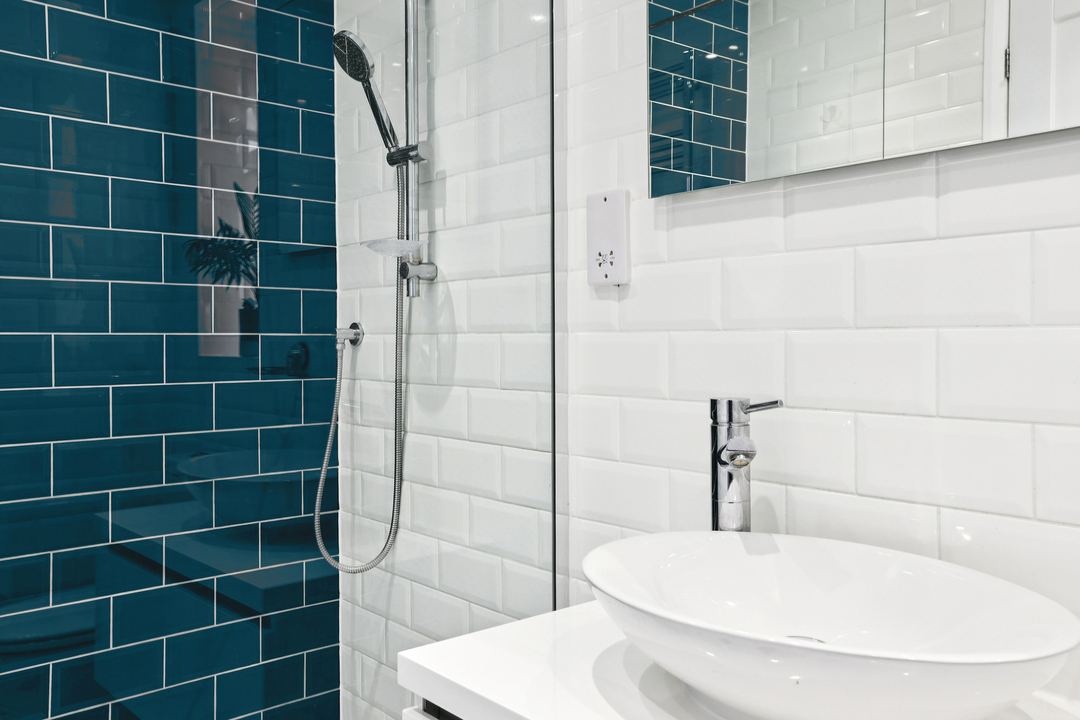 1 bed apartment for sale in Hastings Road, London 15