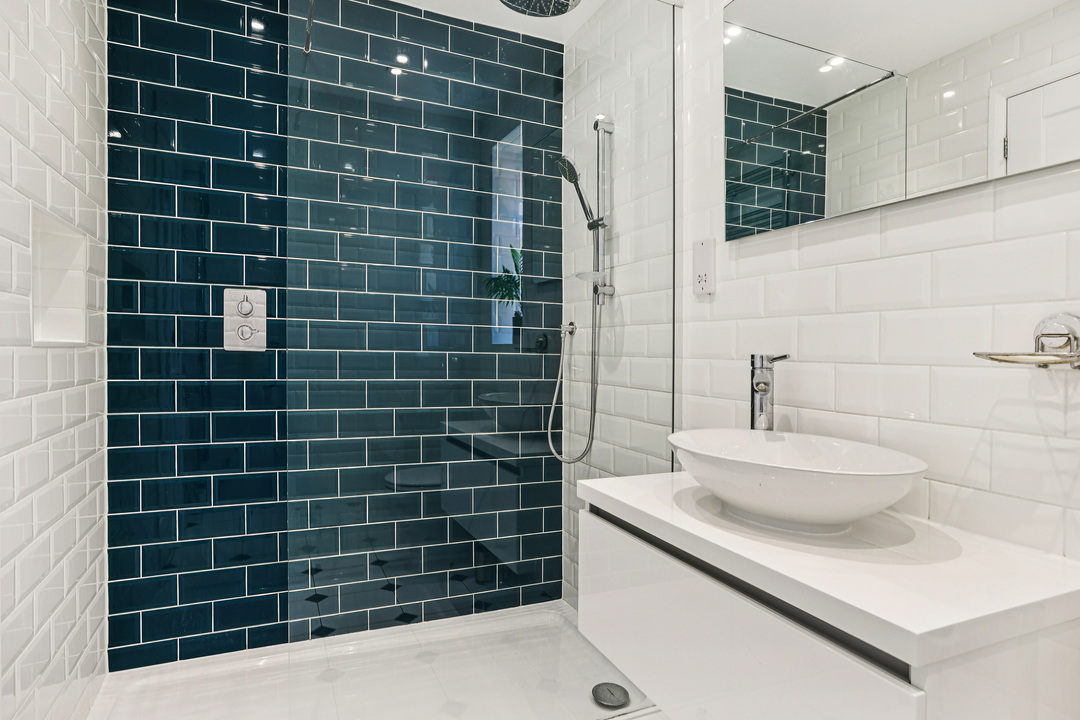 1 bed apartment for sale in Hastings Road, London 7