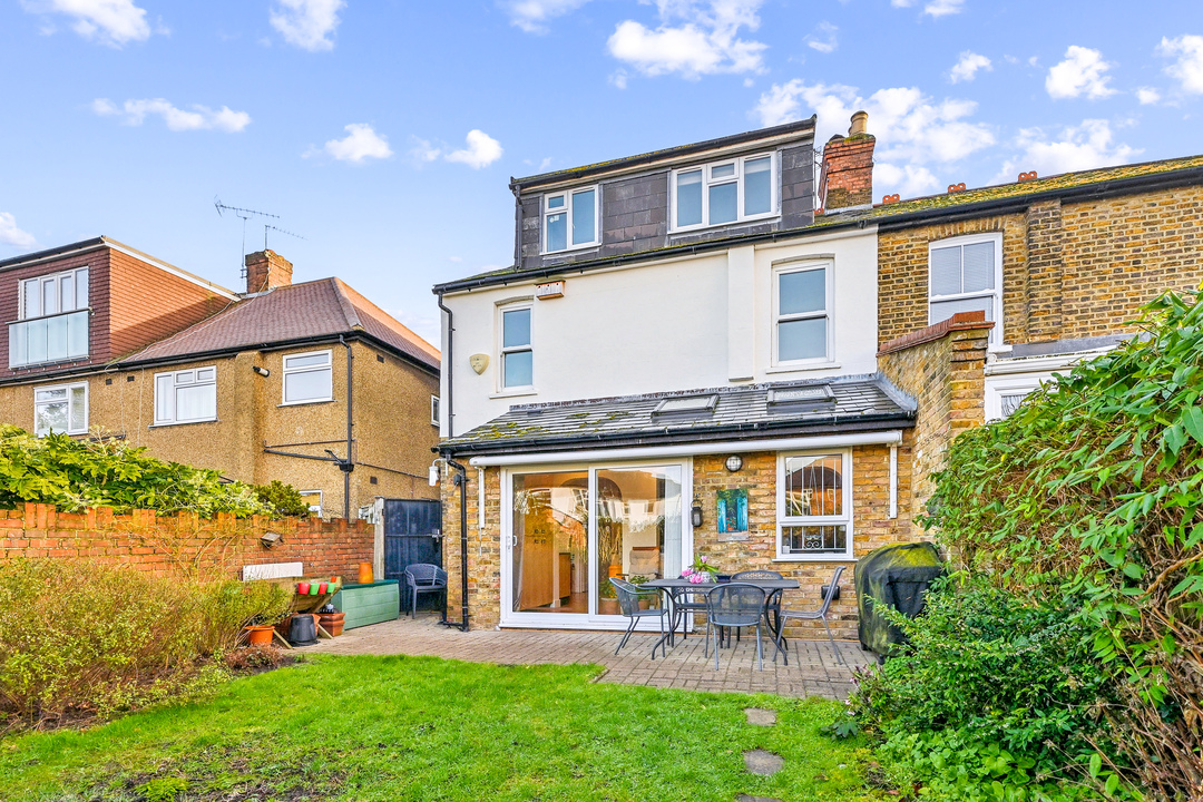 5 bed semi-detached house for sale in Kingsley Avenue, Ealing  - Property Image 7